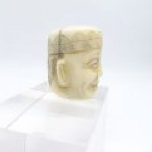 Netsuke en hueso, cabeza de hombre, siglo XVIII – Japón