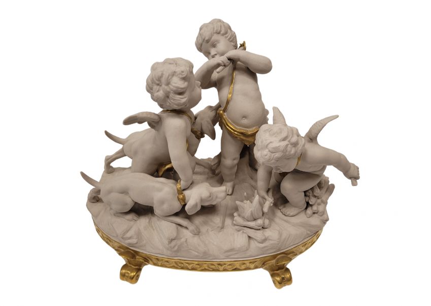 Grupo escultórico angelotes de caza, biscuit, Salvador Mallol, mediados siglo XX