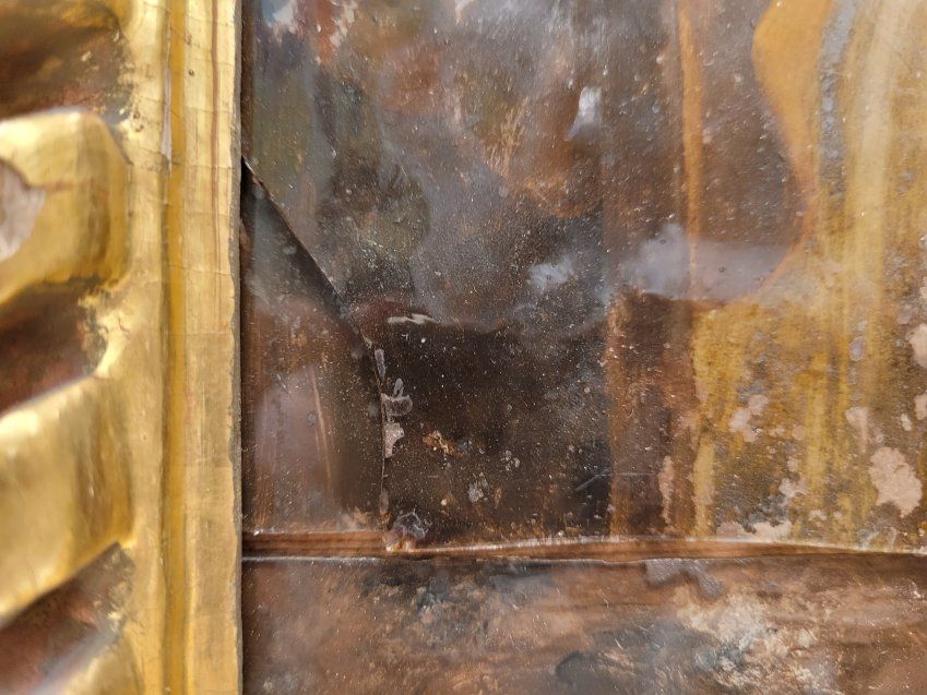 Pareja de cornucopias con vidrio policromado, S.XVIII   Escuela andaluza